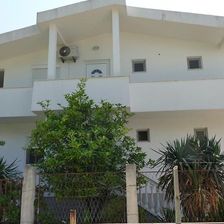 Apartmani Scepanovic Сутоморе Екстериор снимка